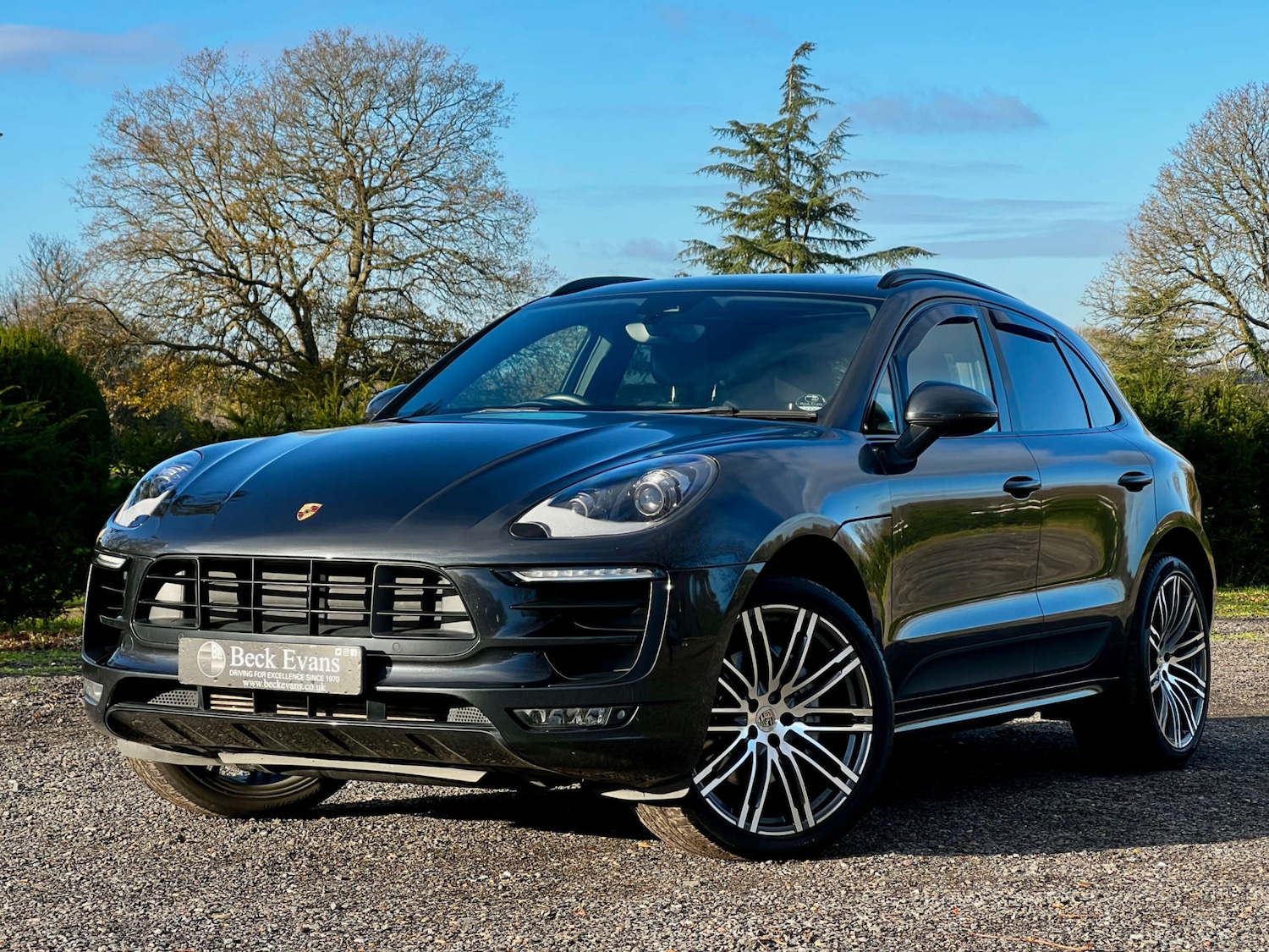 Used Porsche Macan 2017 for sale - 76686693: Photo 1