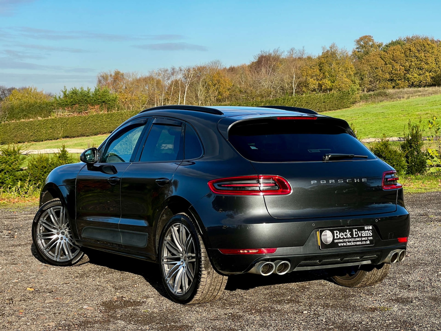 Used Porsche Macan 2017 for sale - 76686693: Photo 17