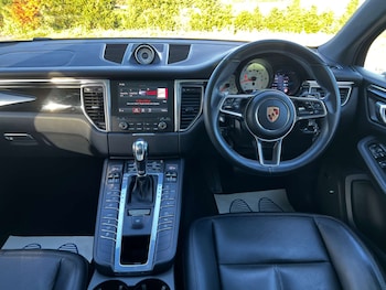 Used Porsche Macan 2017 for sale - 76686693: Photo