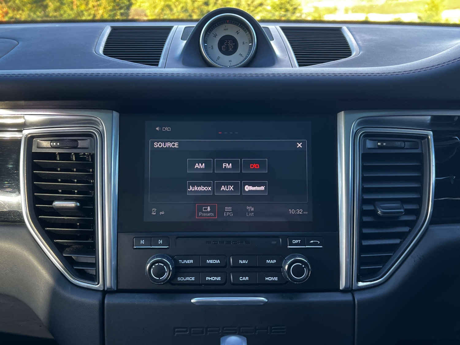 Used Porsche Macan 2017 for sale - 76686693: Photo 41