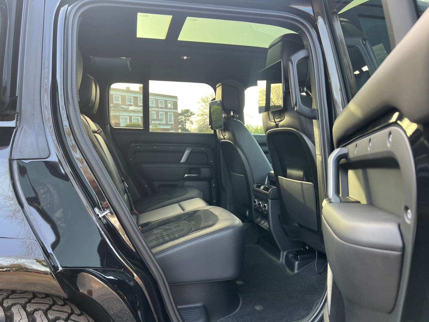 Used Land Rover Defender 2021 for sale - 78039568: Photo 17