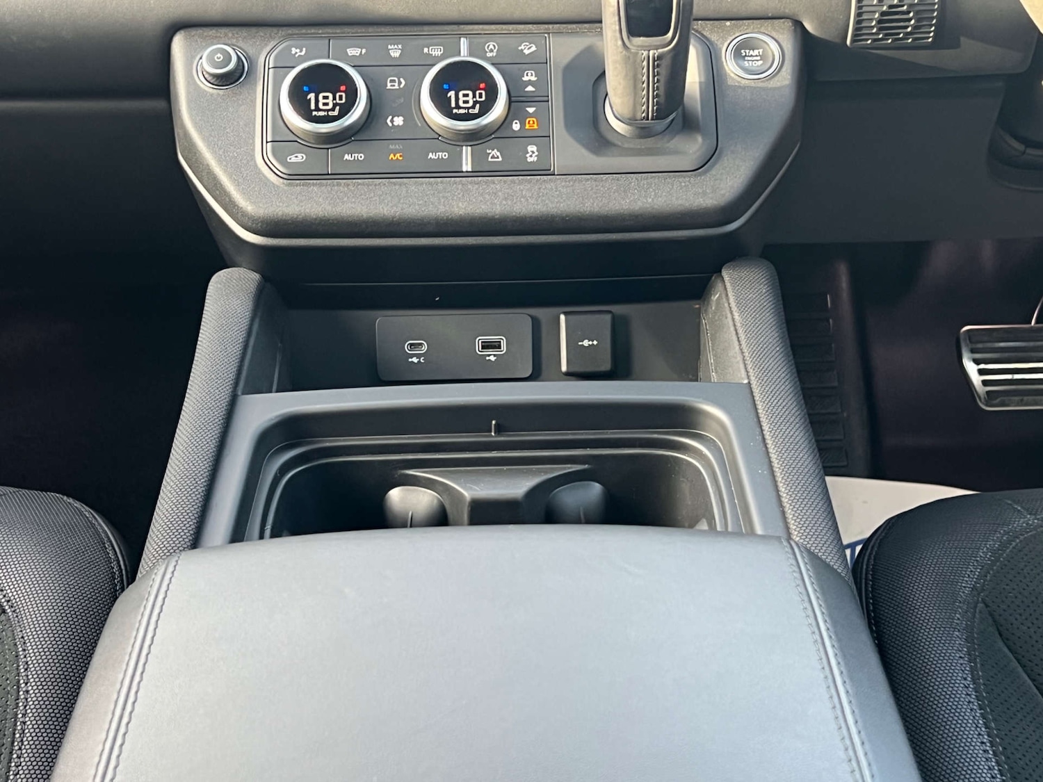 Used Land Rover Defender 2021 for sale - 78039568: Photo 43