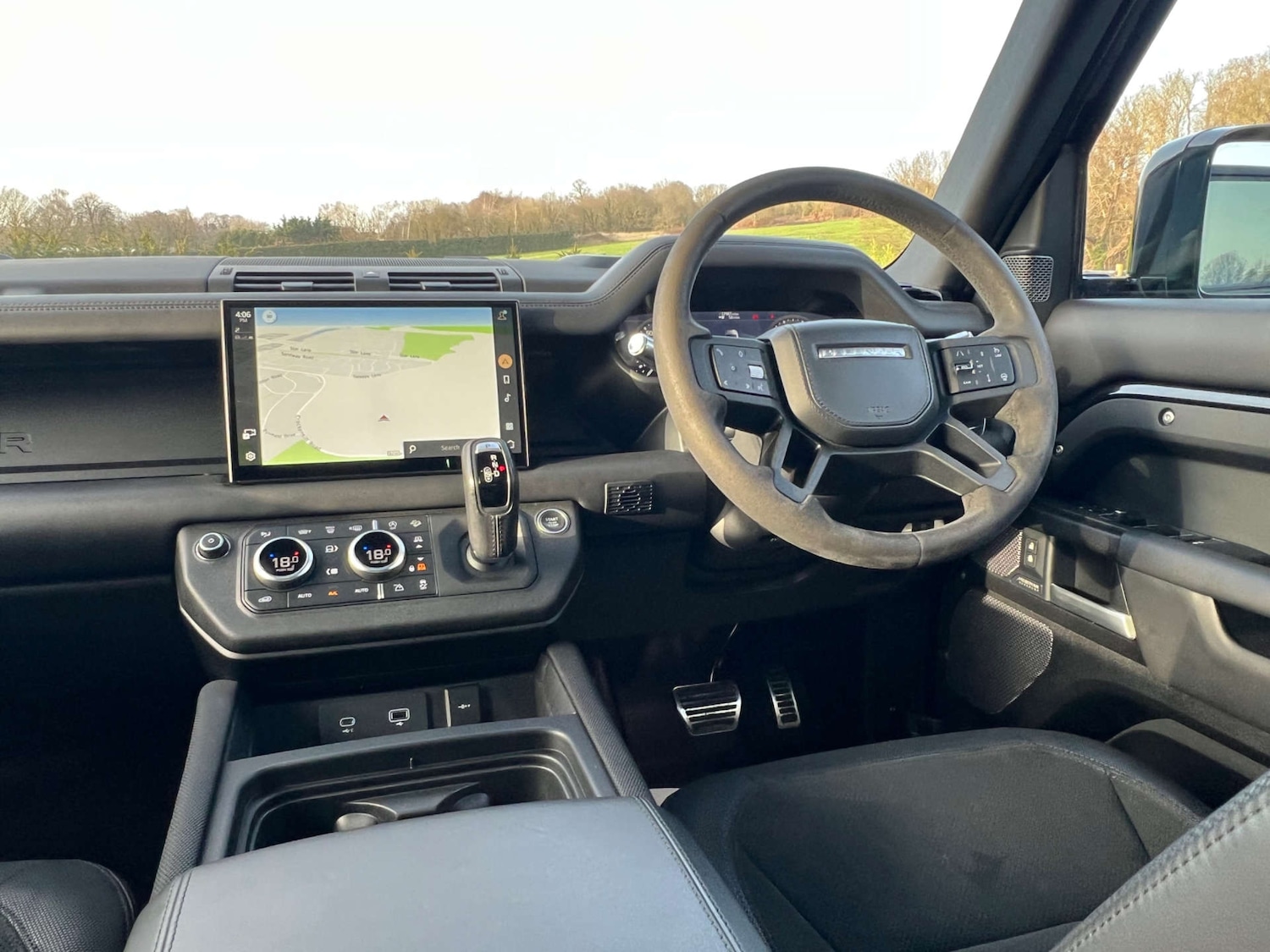 Used Land Rover Defender 2021 for sale - 78039568: Photo 5