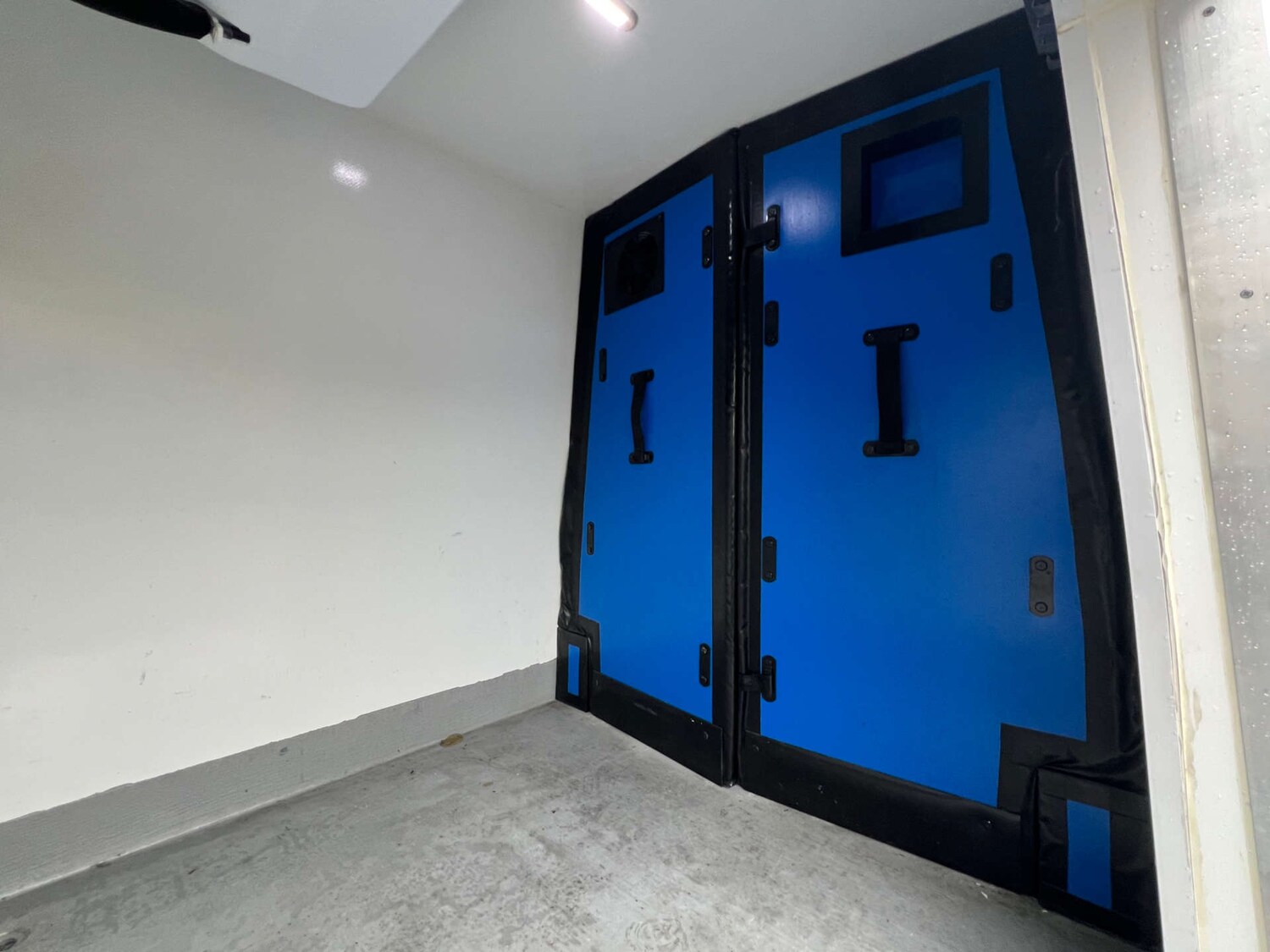 Used Mercedes-Benz Sprinter 2023 for sale - 76068180: Photo 17