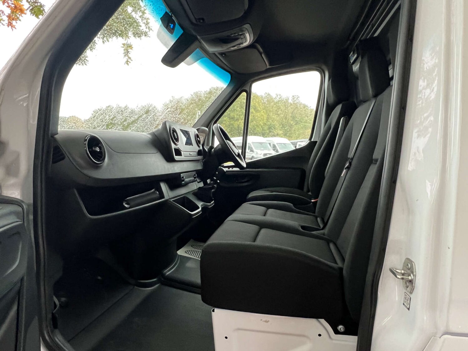 Used Mercedes-Benz Sprinter 2023 for sale - 76068180: Photo 40