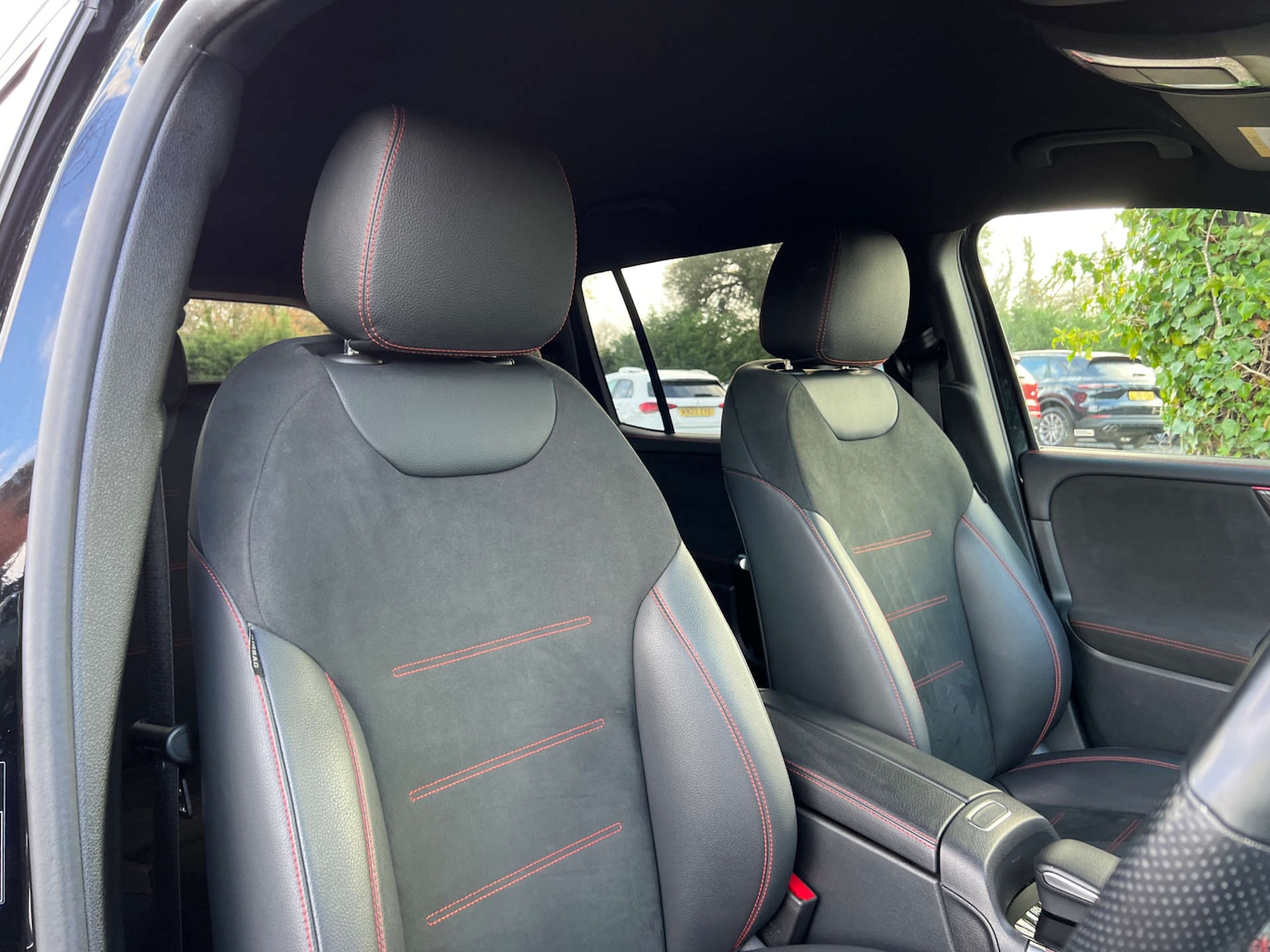 Used Mercedes-Benz GLB 2023 for sale - 77026749: Photo 11