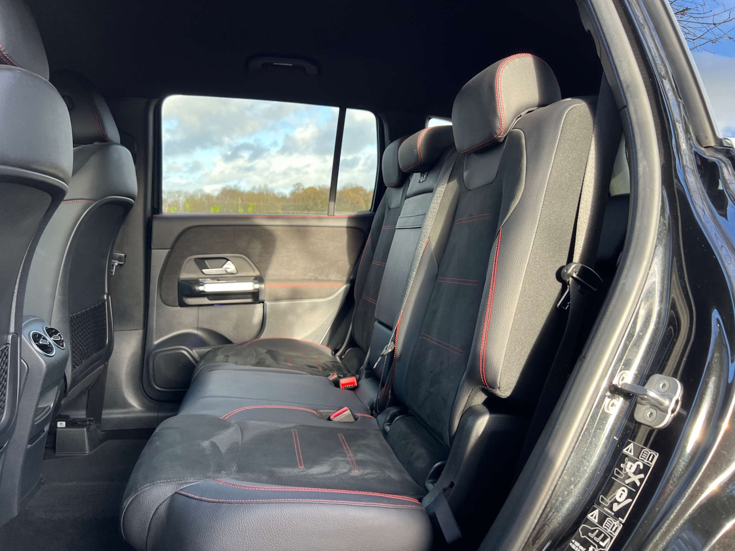 Used Mercedes-Benz GLB 2023 for sale - 77026749: Photo 31