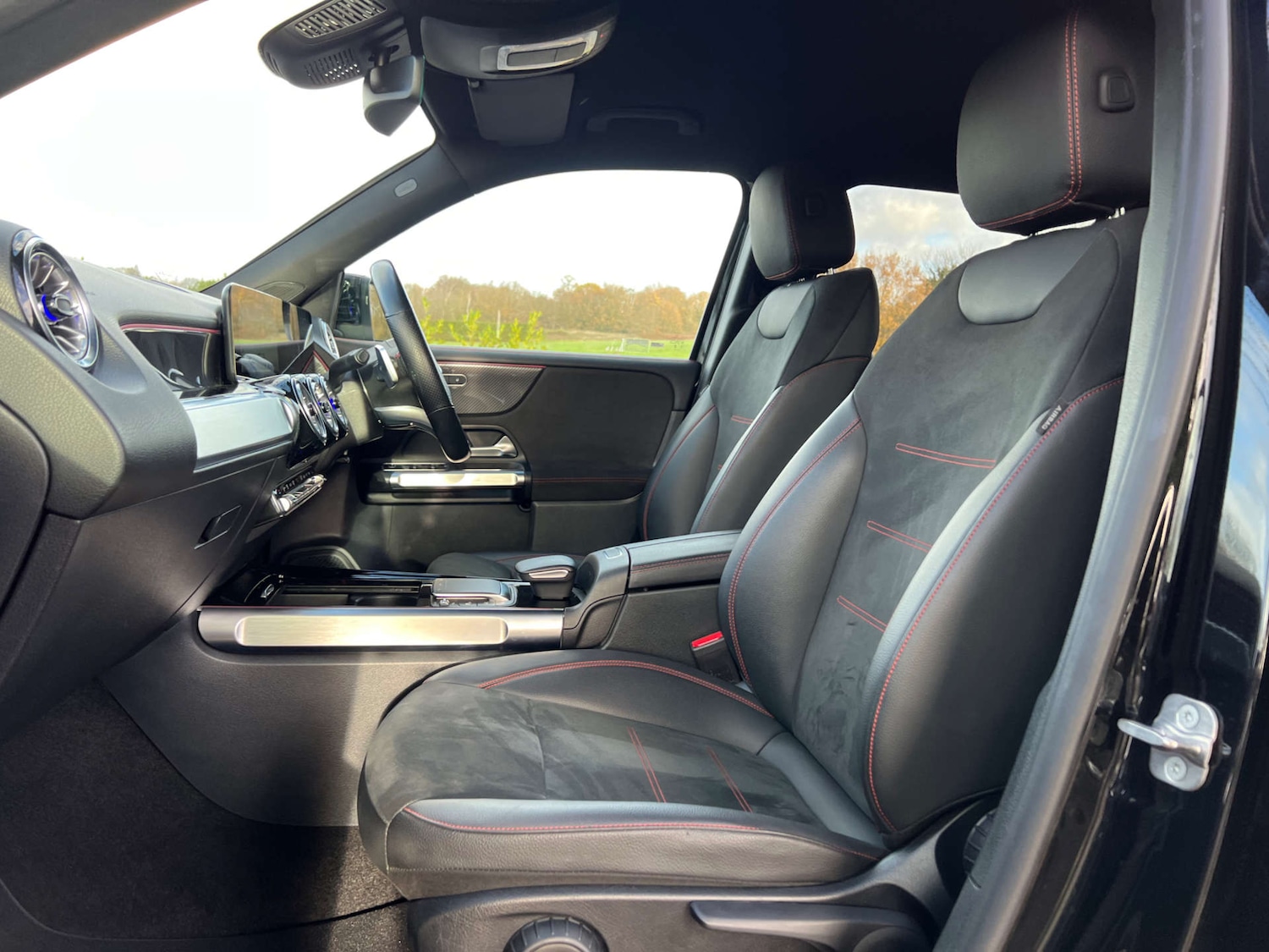 Used Mercedes-Benz GLB 2023 for sale - 77026749: Photo 33