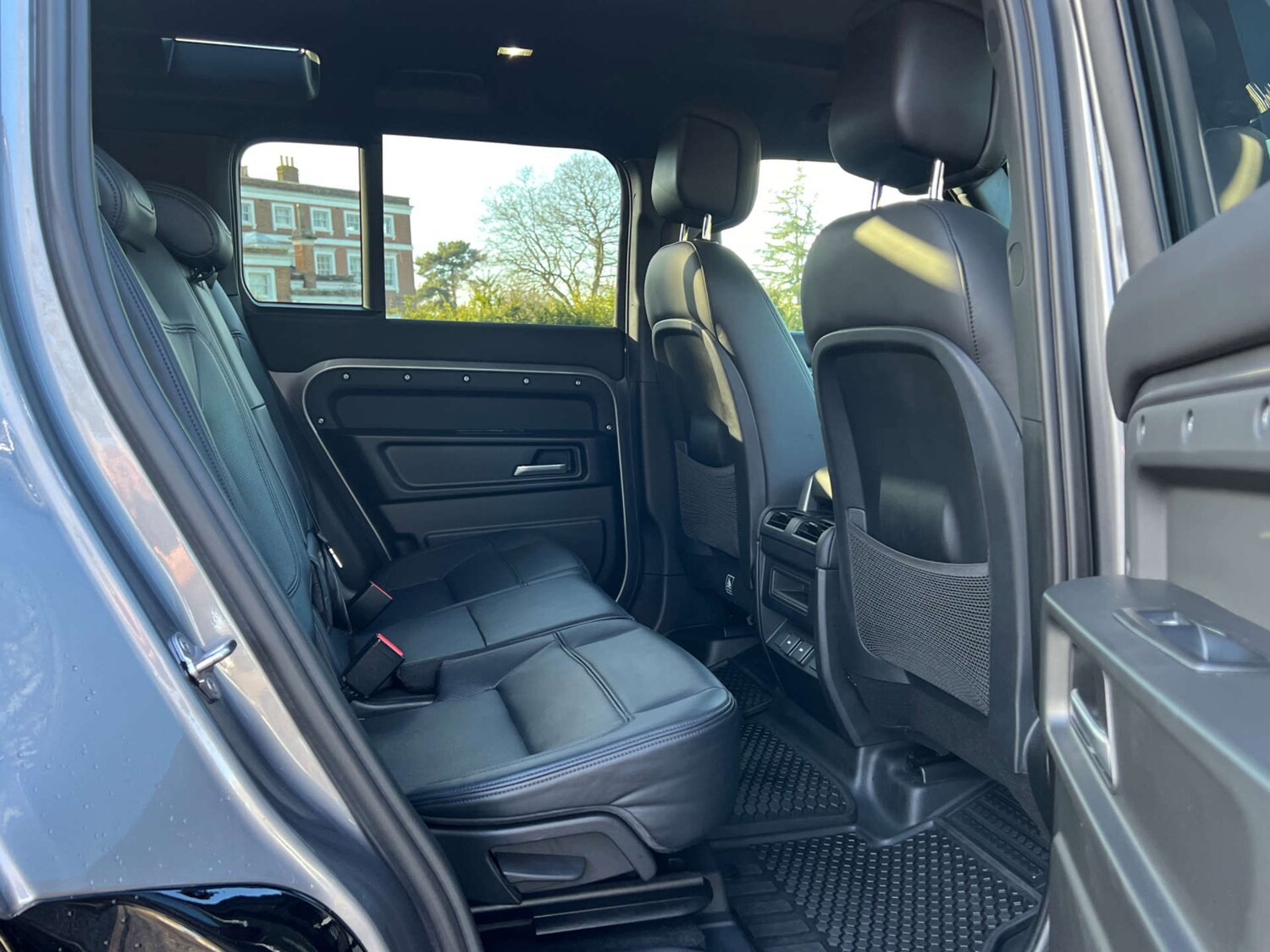 Used Land Rover Defender 2023 for sale - 77393342: Photo 17