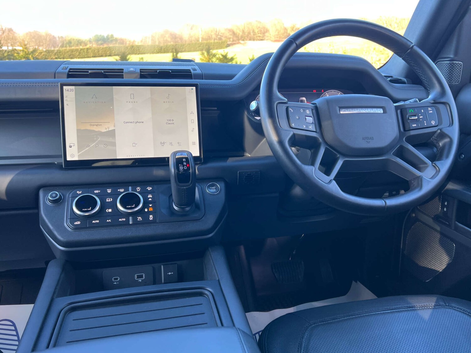 Used Land Rover Defender 2023 for sale - 77393342: Photo 35