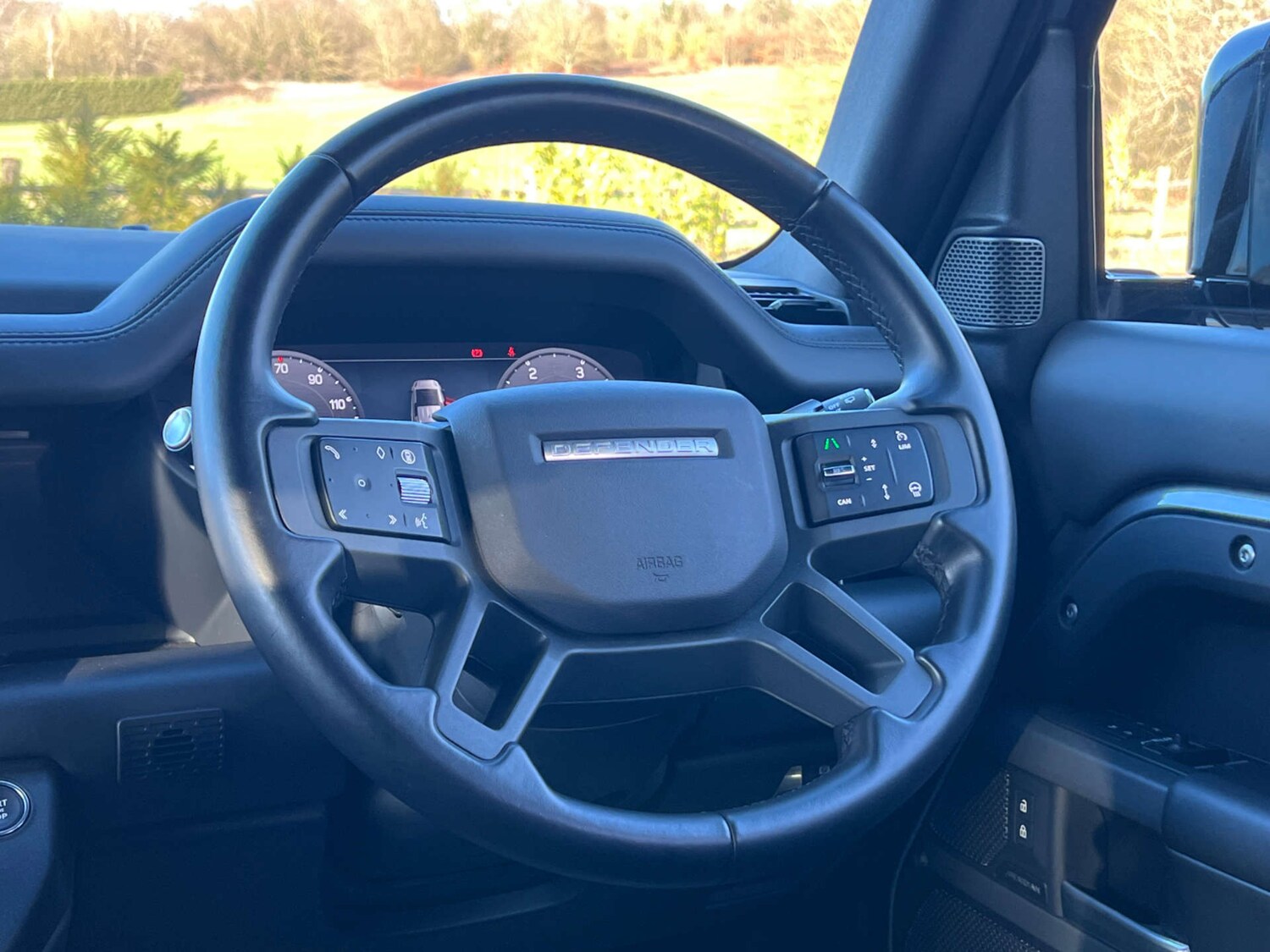 Used Land Rover Defender 2023 for sale - 77393342: Photo 38