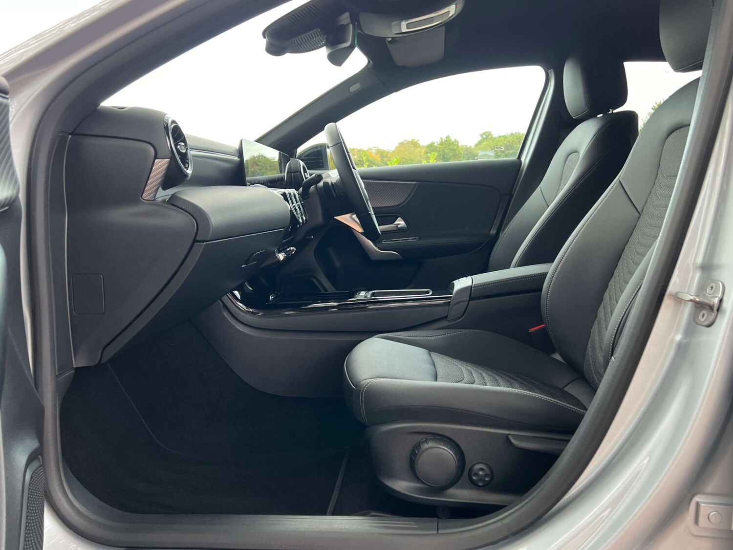 Used Mercedes-Benz A-Class 2025 for sale - 76207569: Photo 39