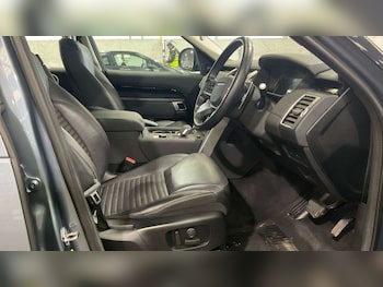 Used Land Rover Discovery 2023 for sale - 78870042: Photo