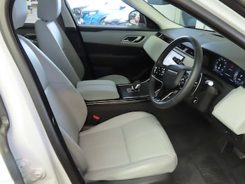 Used Land Rover Range Rover Velar 2024 for sale - 78986353: Photo