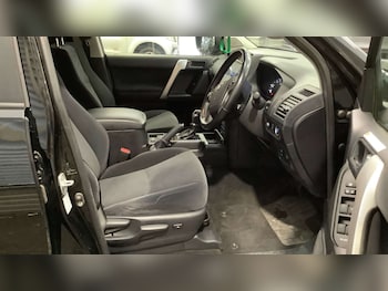 Used Toyota Land Cruiser 2023 for sale - 77227811: Photo