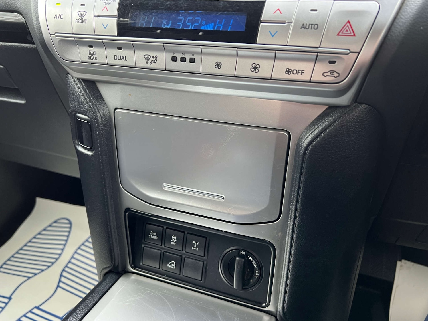 Used Toyota Land Cruiser 2023 for sale - 77227811: Photo 41