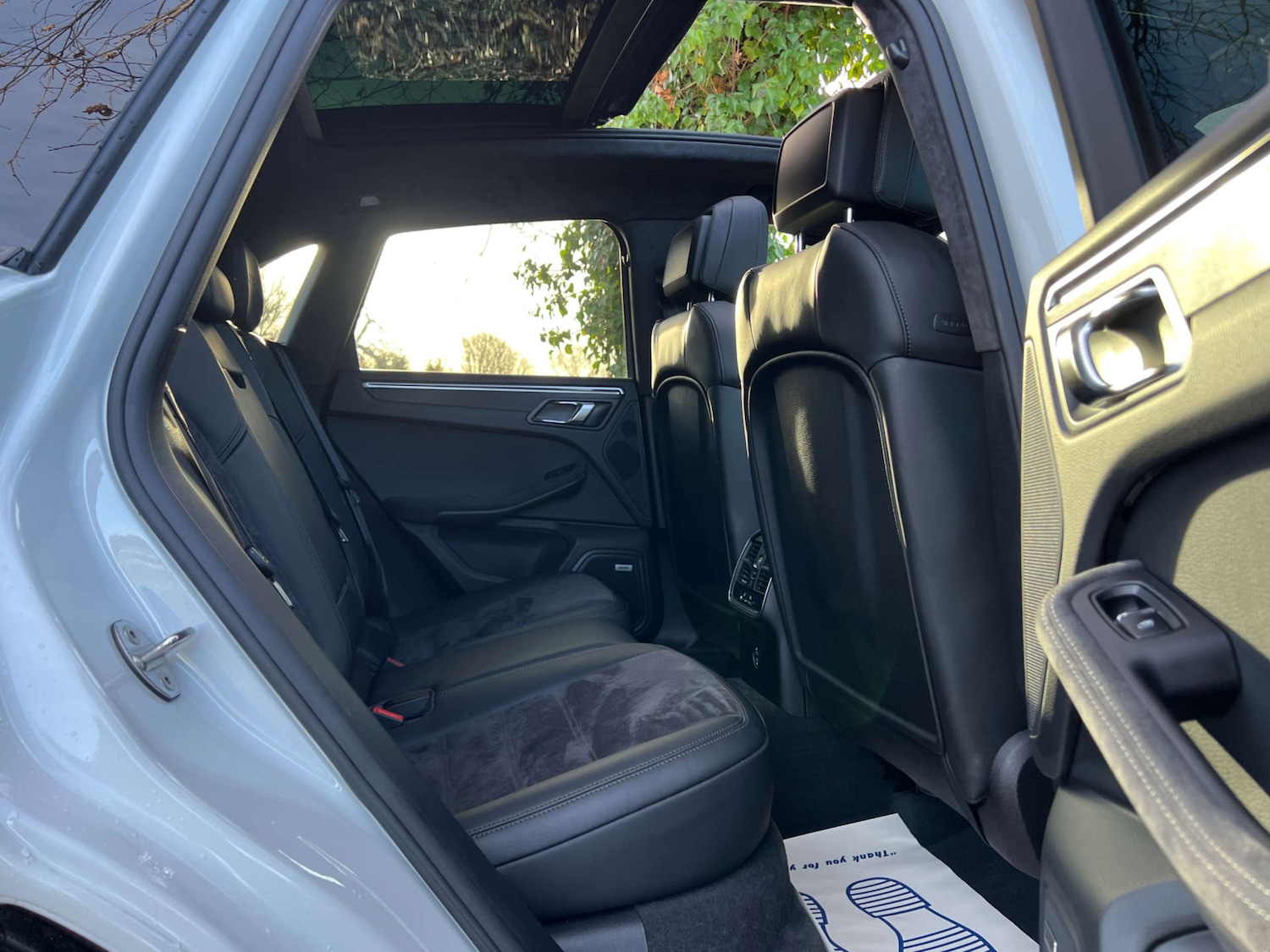 Used Porsche Macan 2020 for sale - 77383419: Photo 22