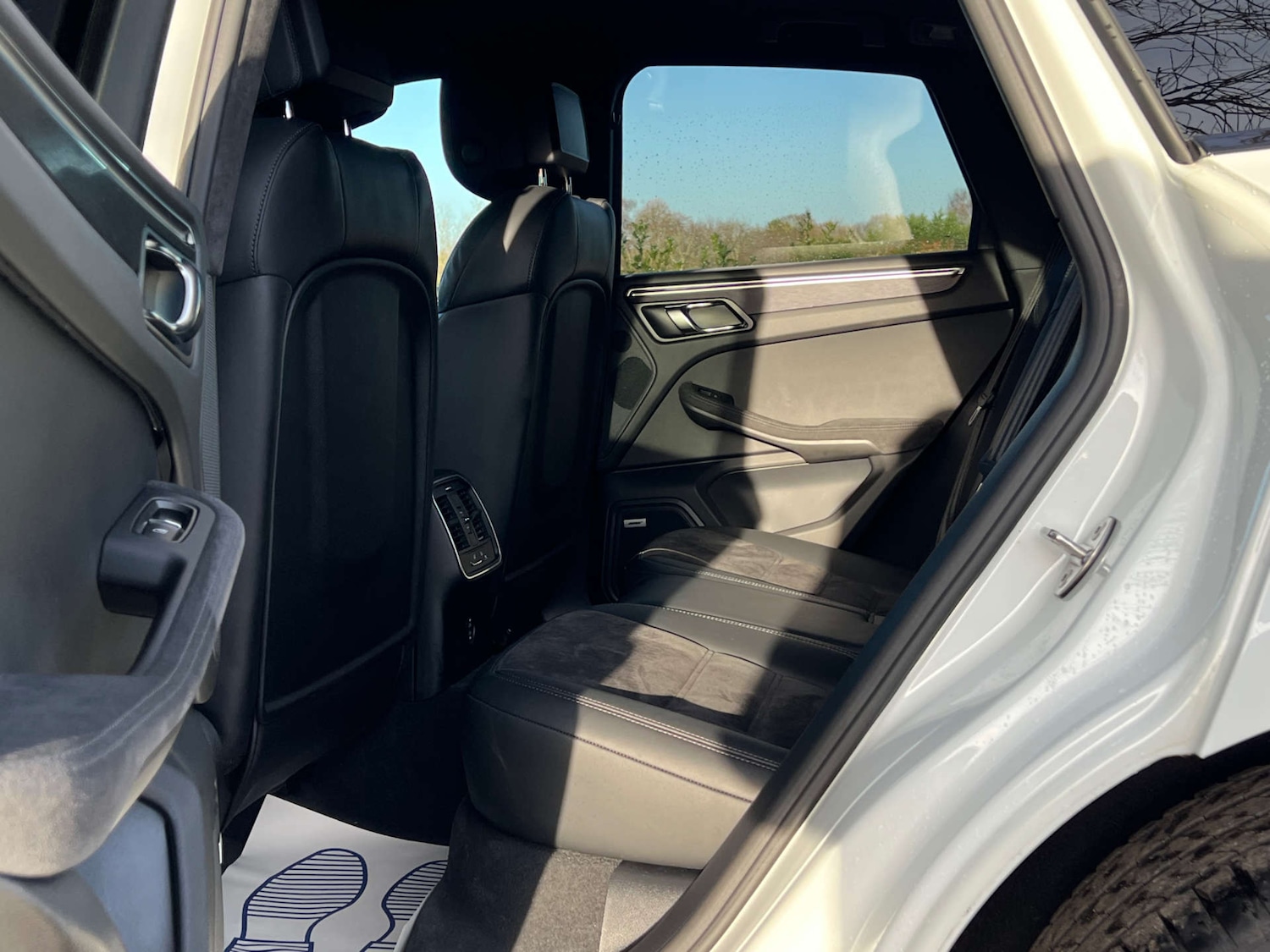 Used Porsche Macan 2020 for sale - 77383419: Photo 32