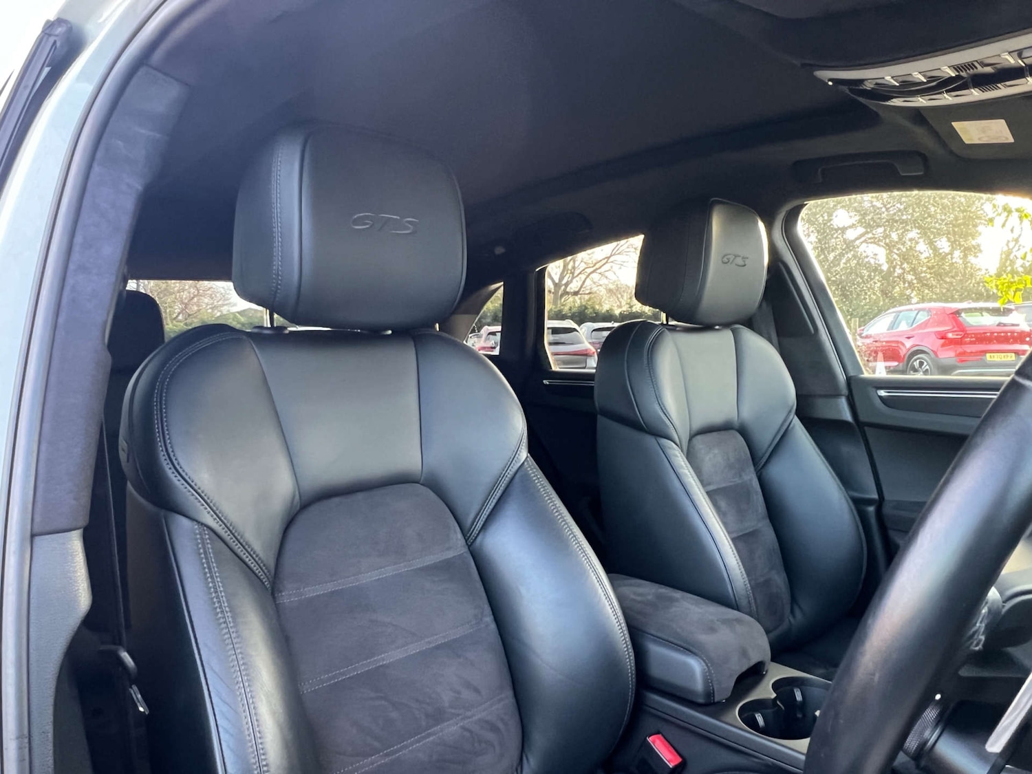 Used Porsche Macan 2020 for sale - 77383419: Photo 8