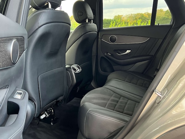 Used Mercedes-Benz GLC 2019 for sale - 76206210: Photo 31