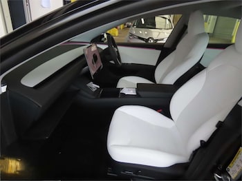 Used Tesla Model 3 2025 for sale - 76491021: Photo