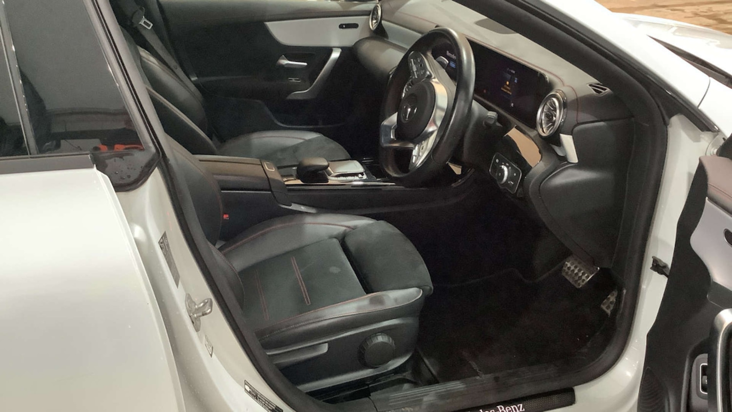 Used Mercedes-Benz CLA 2023 for sale - 77022337: Photo 2