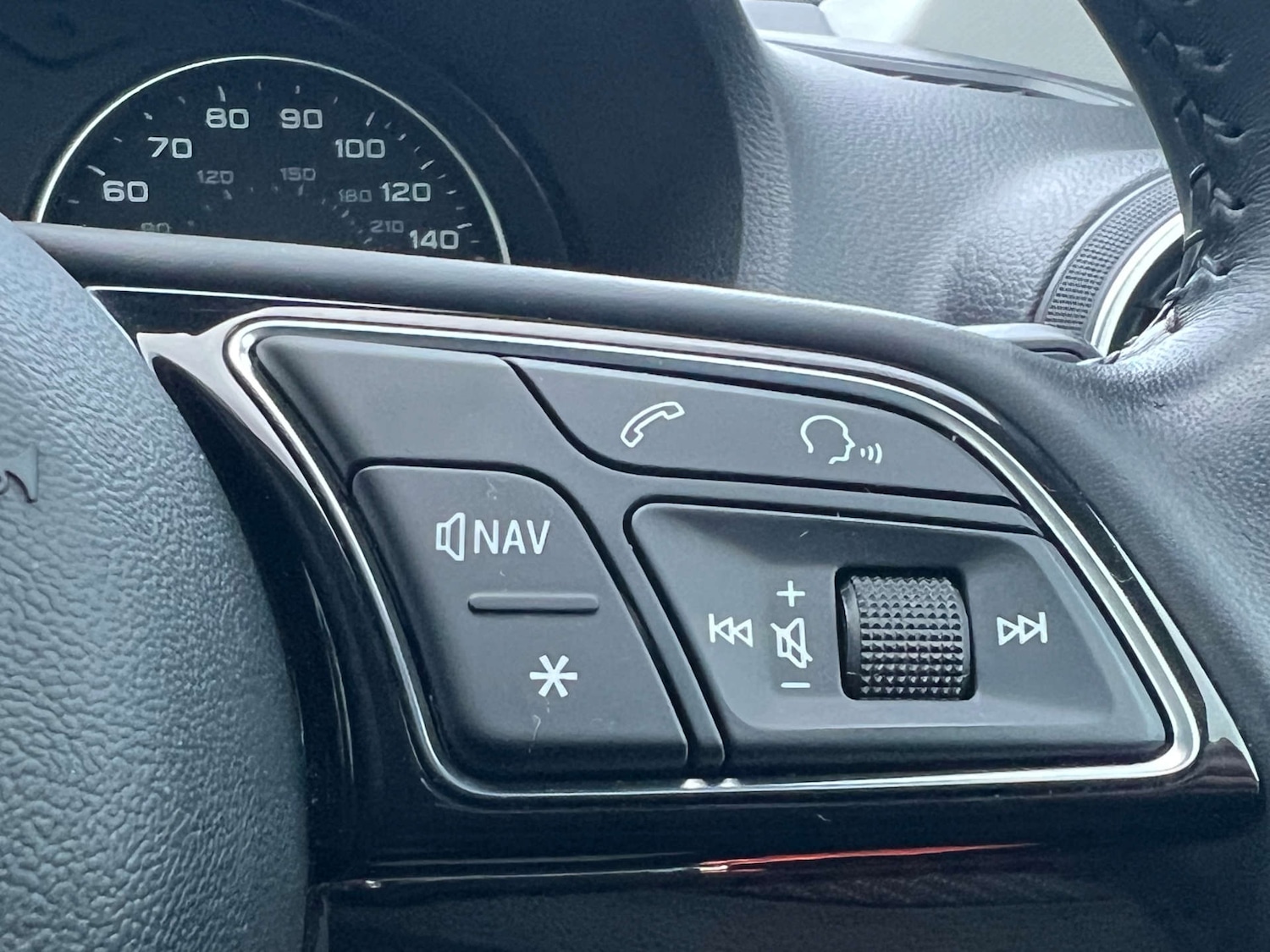 Used Audi Q2 2018 for sale - 77378382: Photo 40