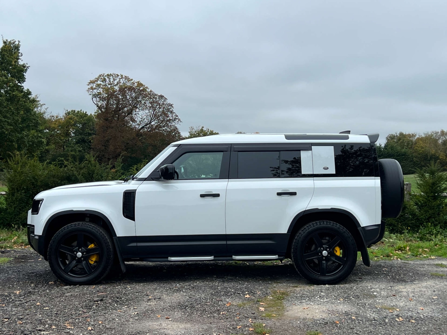 Used Land Rover Defender 2021 for sale - 76262646: Photo 13