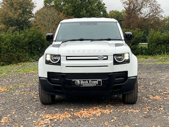 Used Land Rover Defender 2021 for sale - 76262646: Photo 2