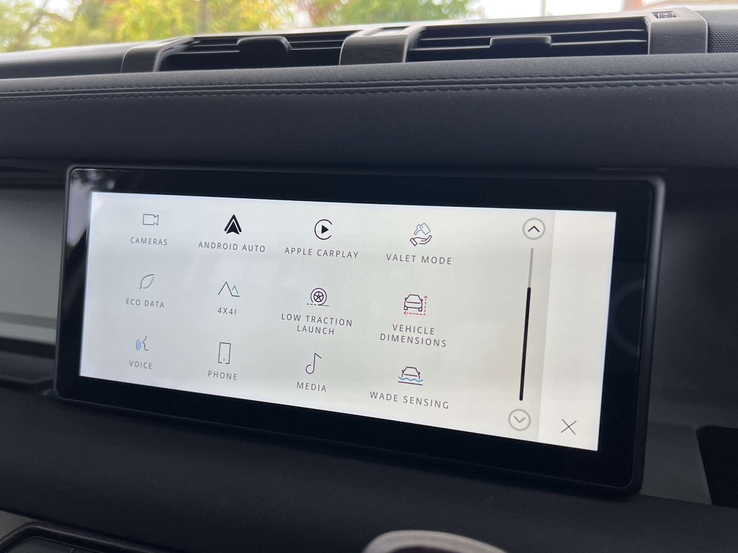 Used Land Rover Defender 2021 for sale - 76262646: Photo 55