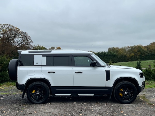 Used Land Rover Defender 2021 for sale - 76262646: Photo 5