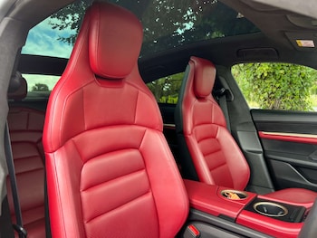 Used Porsche Taycan 2020 for sale - 75870834: Photo