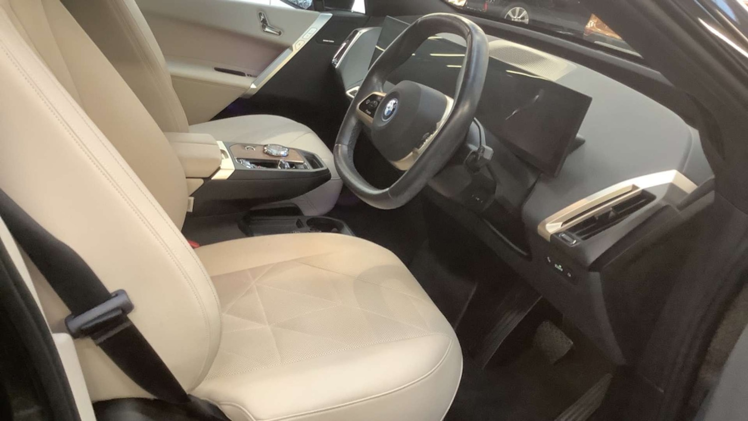 Used BMW iX 2022 for sale - 76414900: Photo 2