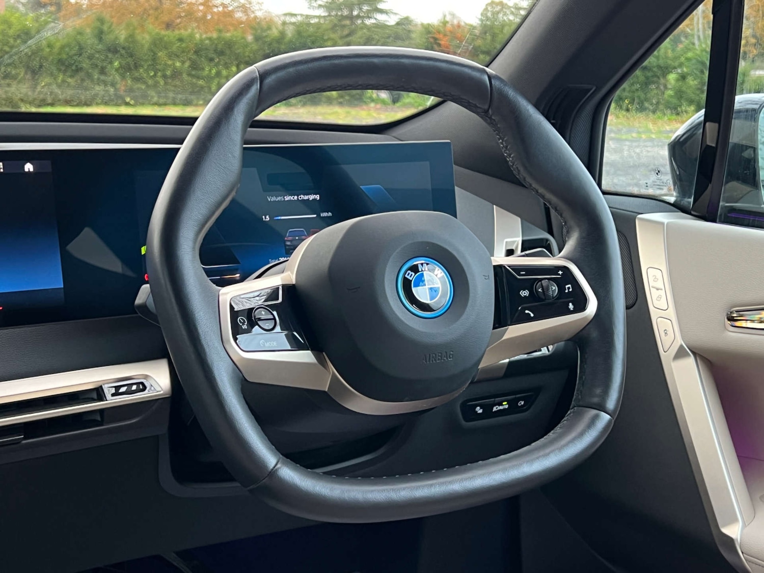 Used BMW iX 2022 for sale - 76414900: Photo 29