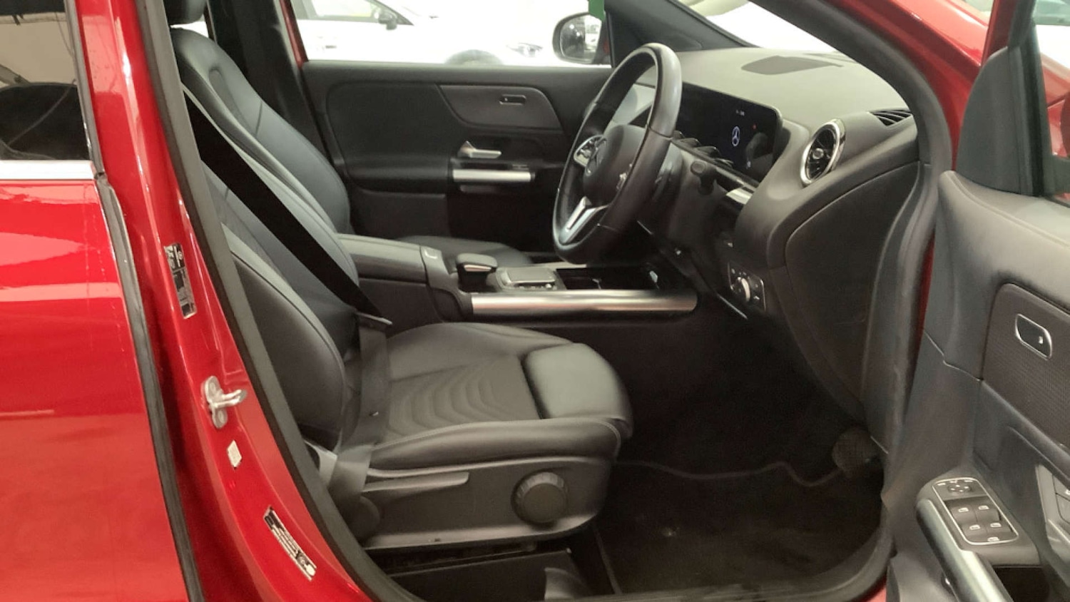 Used Mercedes-Benz GLA 2023 for sale - 76628249: Photo 2