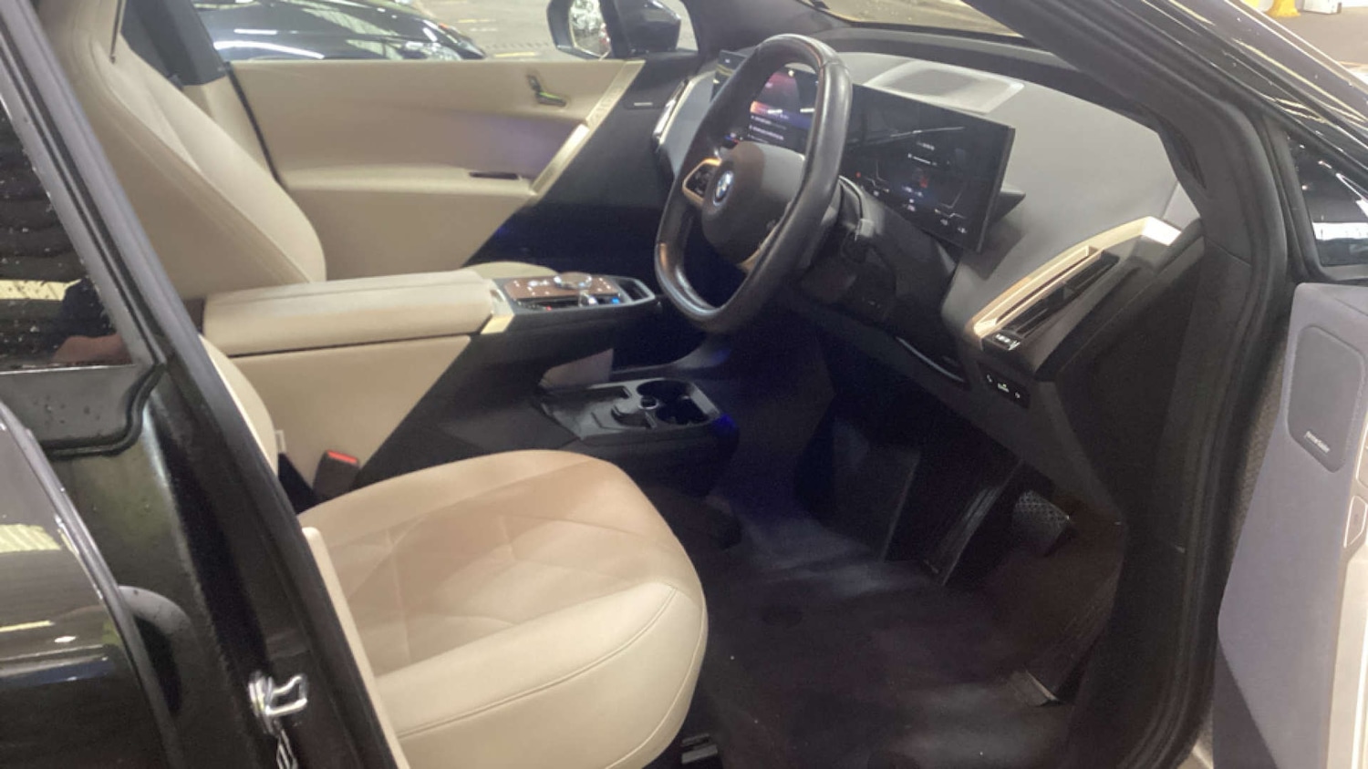 Used BMW iX 2022 for sale - 76556026: Photo 2