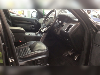 Used Land Rover Discovery 2023 for sale - 78542362: Photo