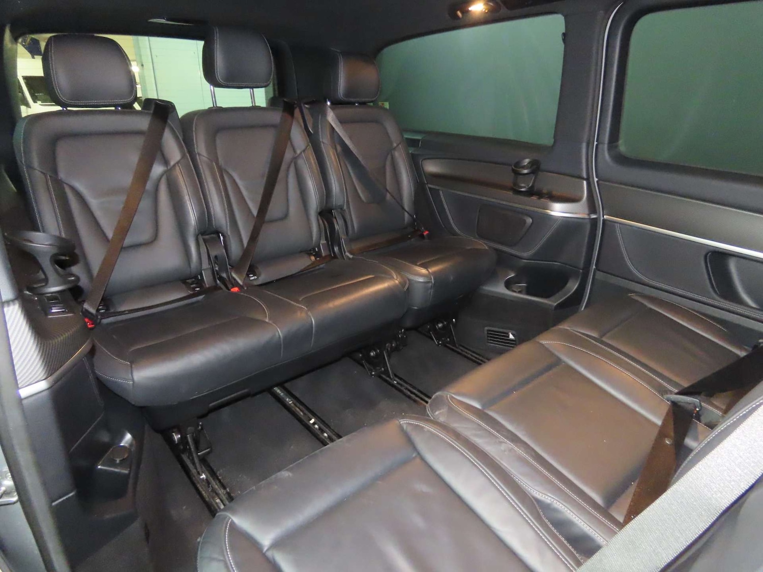 Used Mercedes-Benz V-Class 2023 for sale - 77765780: Photo 13