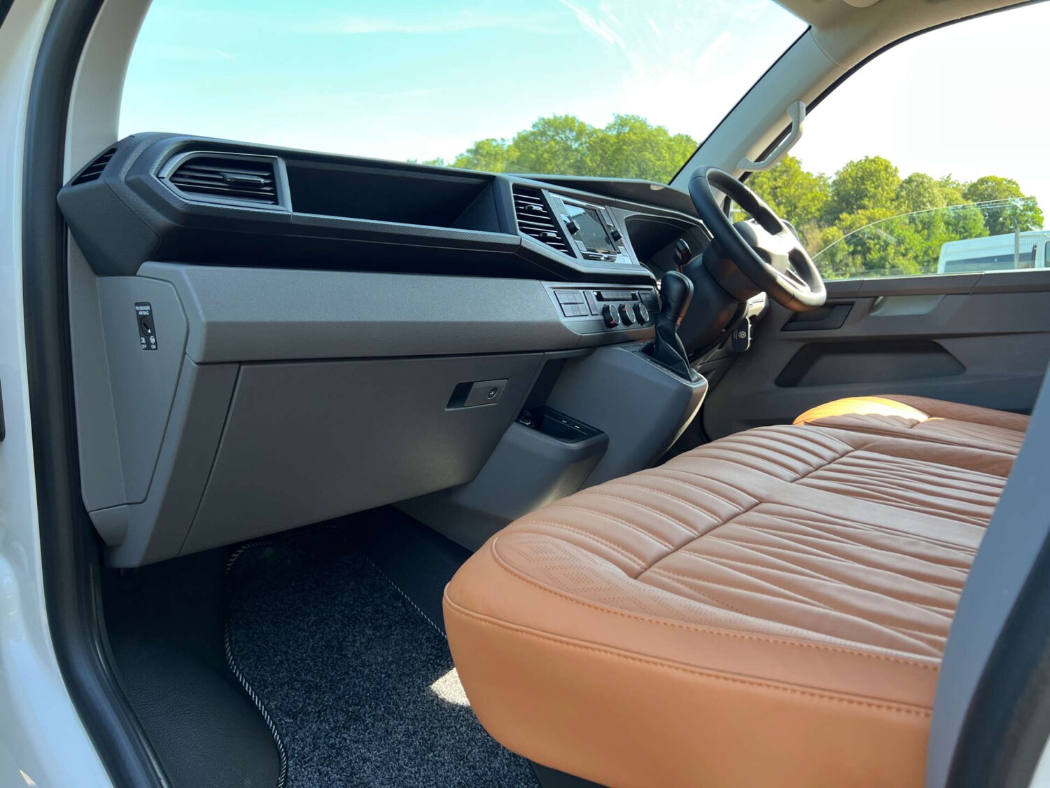 Used Volkswagen Transporter 2024 for sale - 76601232: Photo 54