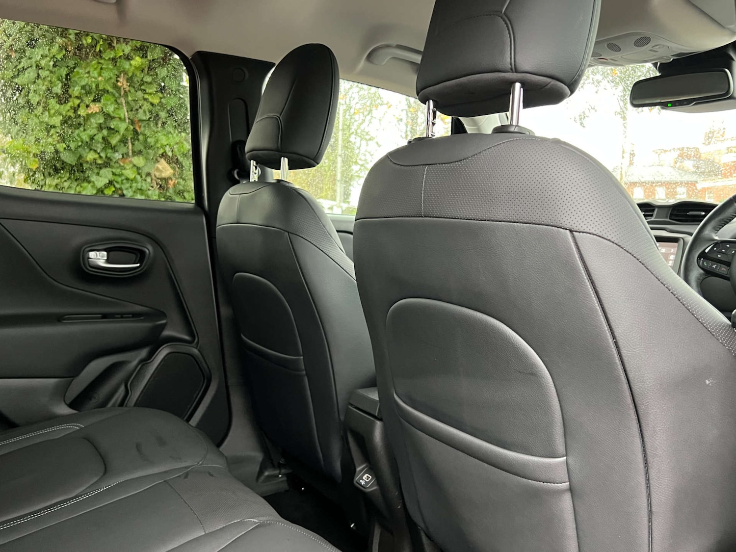 Used Jeep Renegade 2023 for sale - 76565681: Photo 31