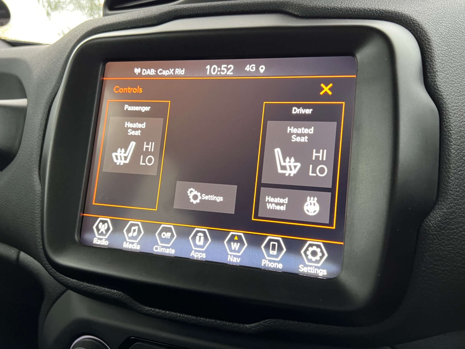 Used Jeep Renegade 2023 for sale - 76565681: Photo 34