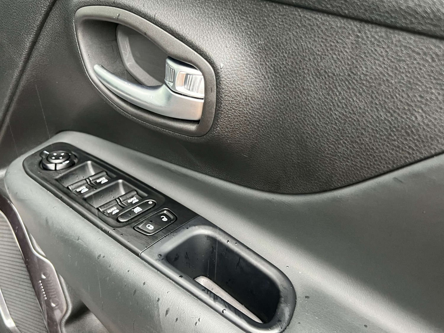 Used Jeep Renegade 2023 for sale - 76565681: Photo 39