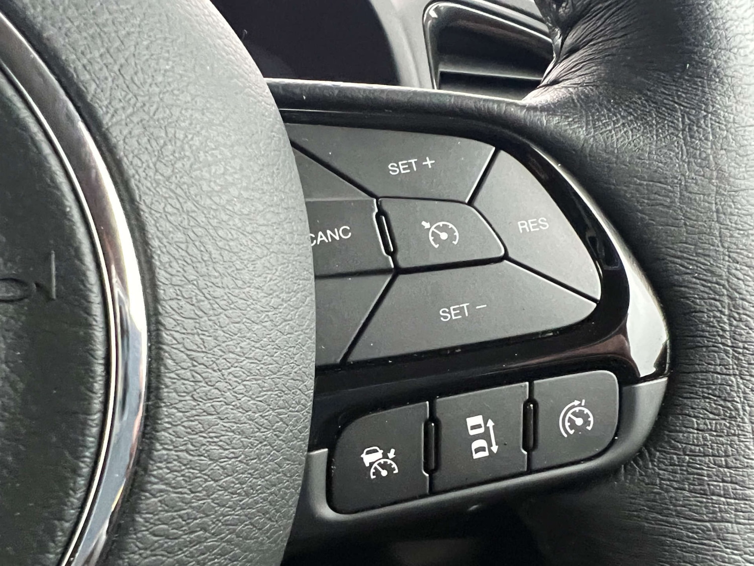 Used Jeep Renegade 2023 for sale - 76565681: Photo 50