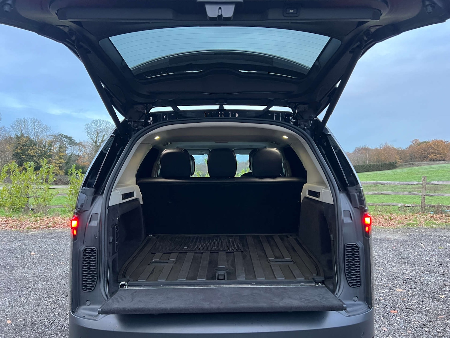 Used Land Rover Discovery 2021 for sale - 76830148: Photo 42