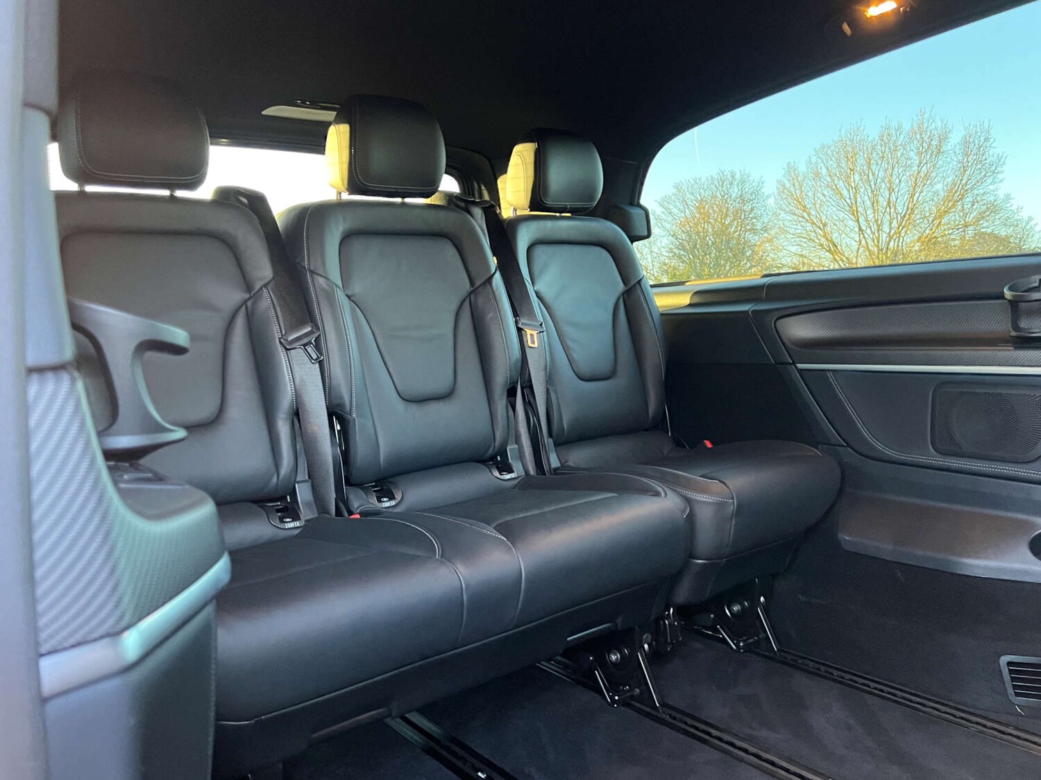 Used Mercedes-Benz V-Class 2023 for sale - 76973951: Photo 26