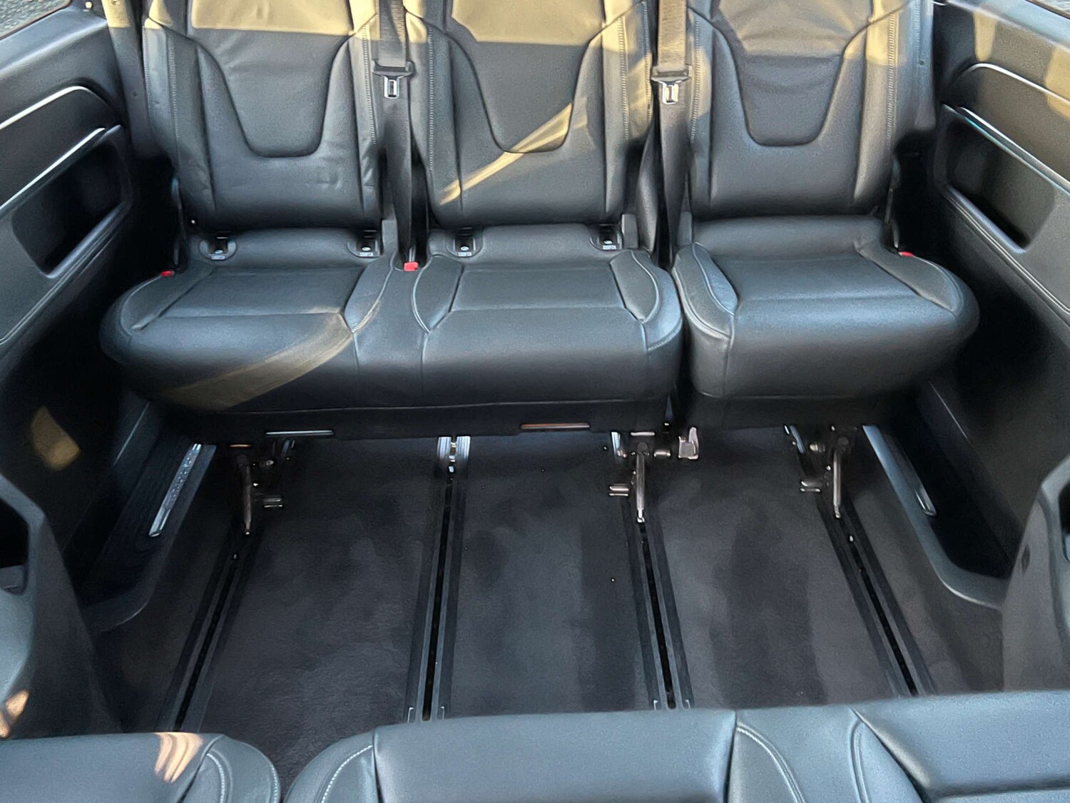 Used Mercedes-Benz V-Class 2023 for sale - 76973951: Photo 31