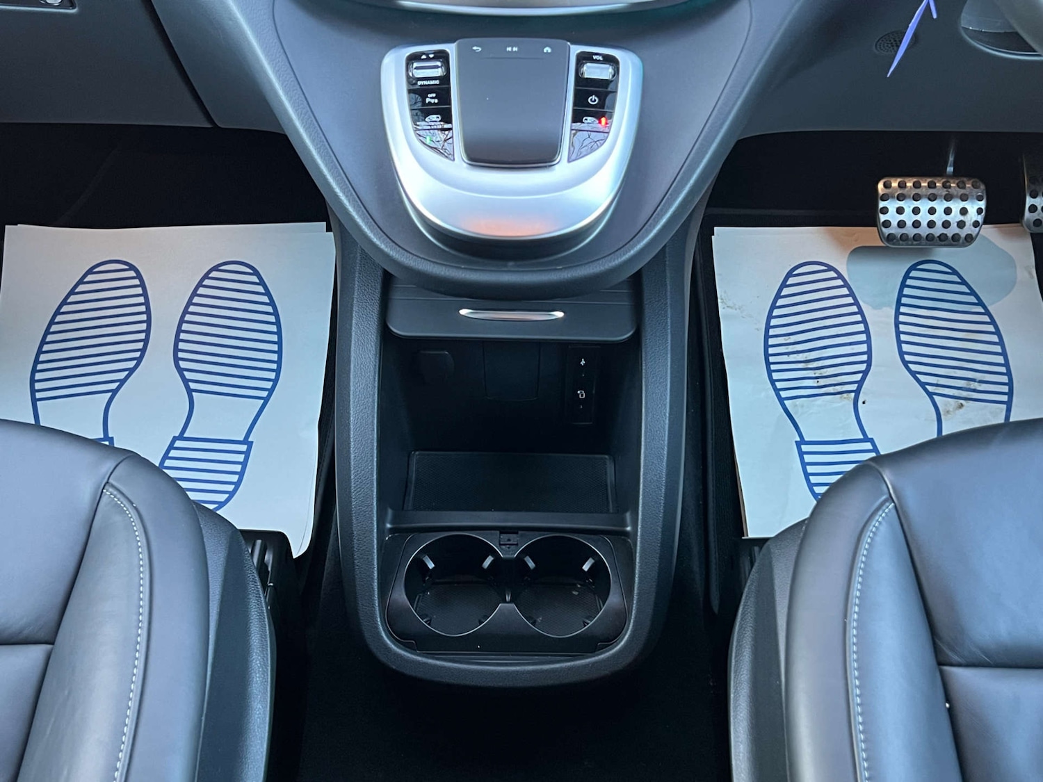 Used Mercedes-Benz V-Class 2023 for sale - 76973951: Photo 38