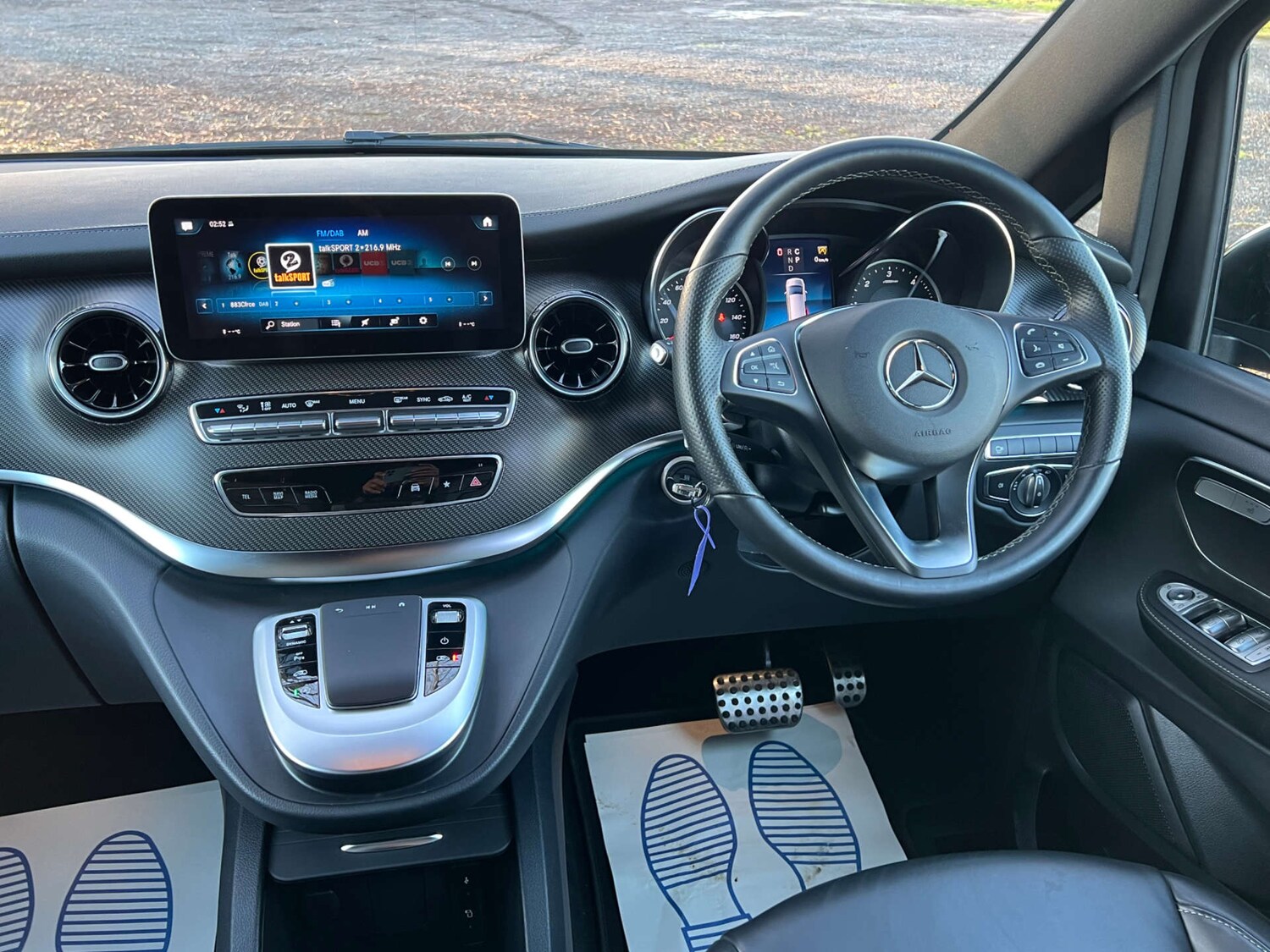 Used Mercedes-Benz V-Class 2023 for sale - 76973951: Photo 41