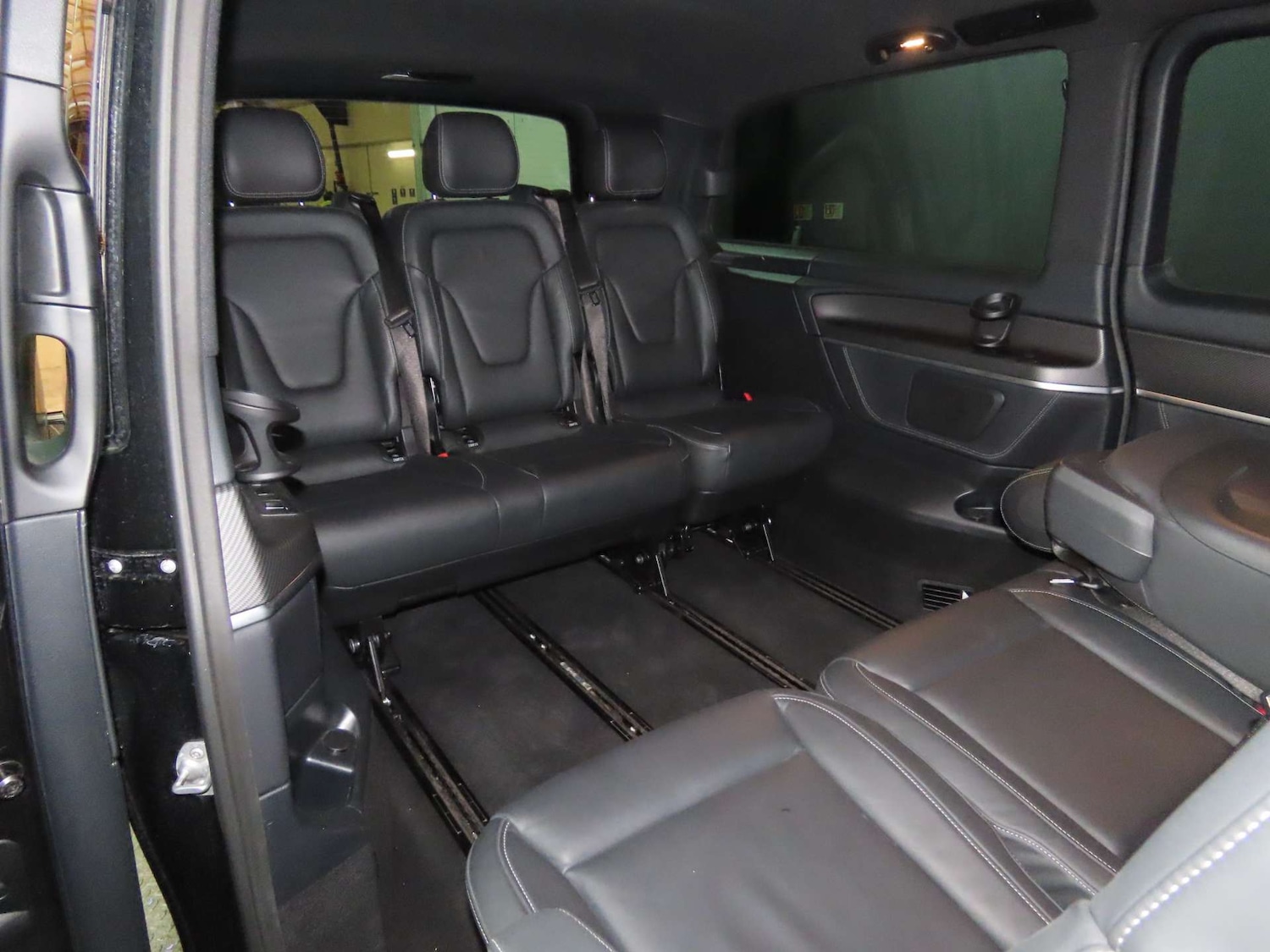 Used Mercedes-Benz V-Class 2023 for sale - 76973951: Photo 8