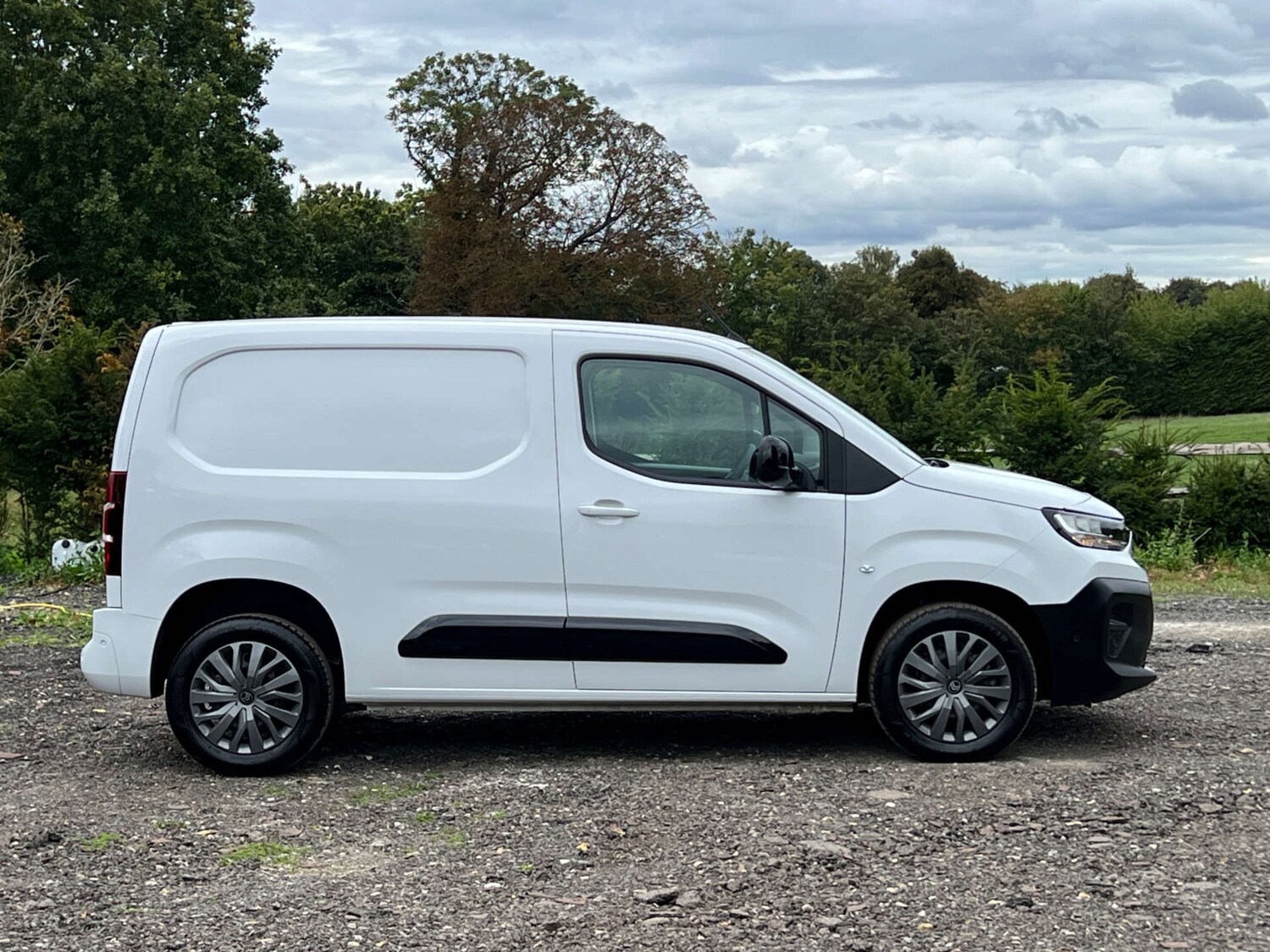 Used Citroen Berlingo 2024 for sale - 76277532: Photo 14